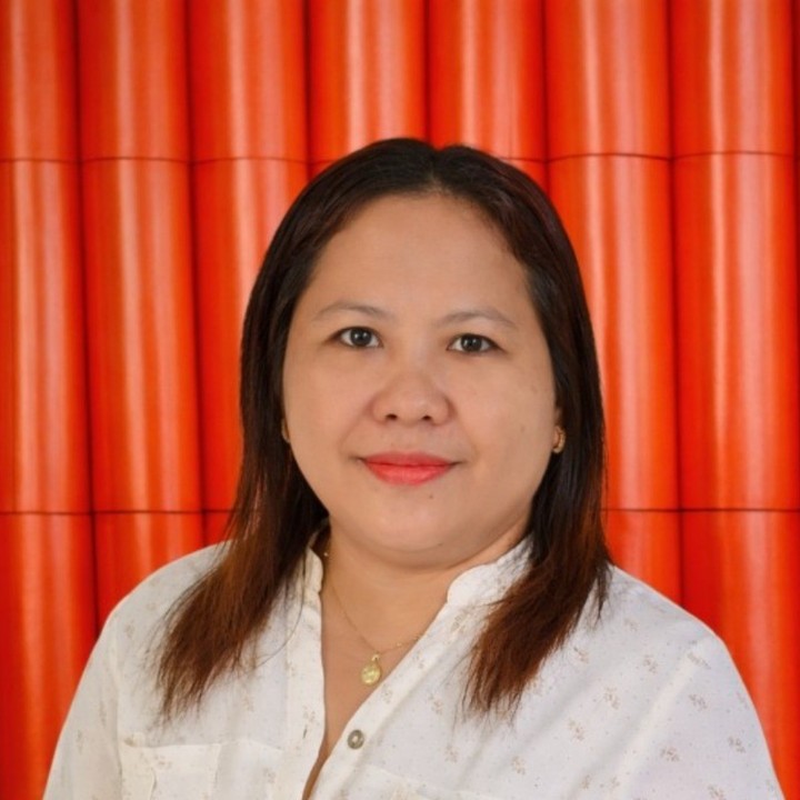 Mary Empeynado, Sales Development Representative at Customized Display Boxes